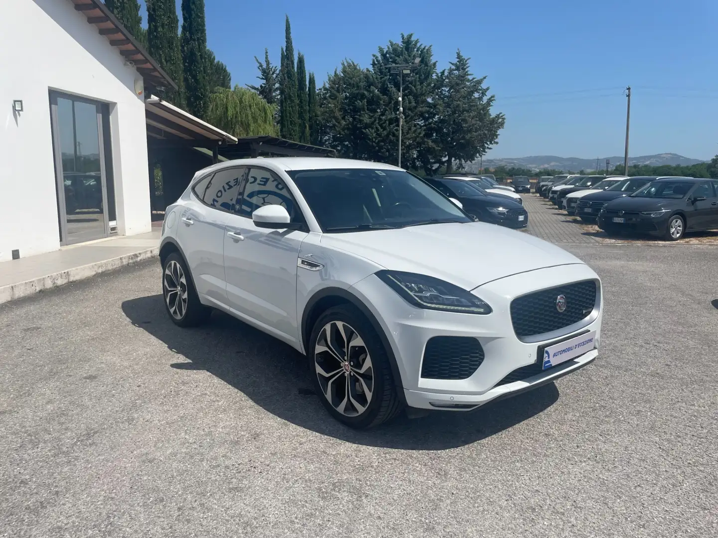 Jaguar E-Pace 2.0D 240 CV AWD aut. R-Dynamic S Bianco - 1