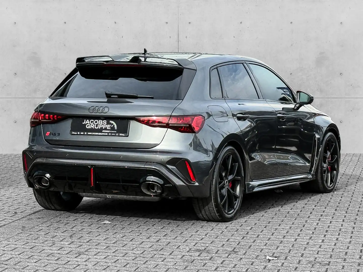 Audi RS3 Grau - 2