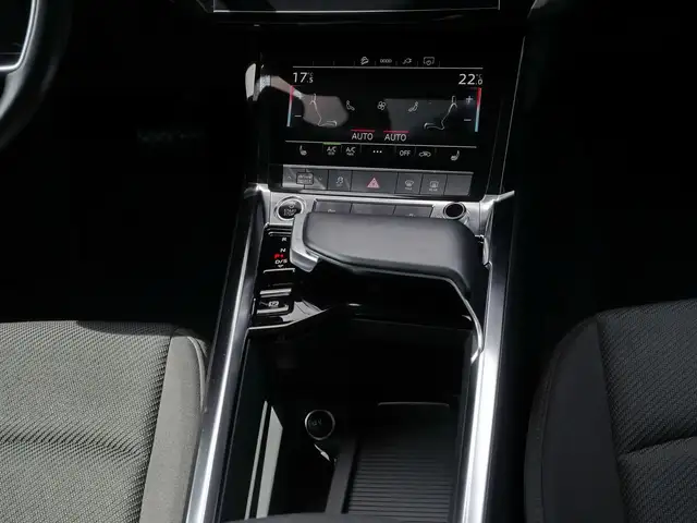 Audi Q8 E-Tron view 7