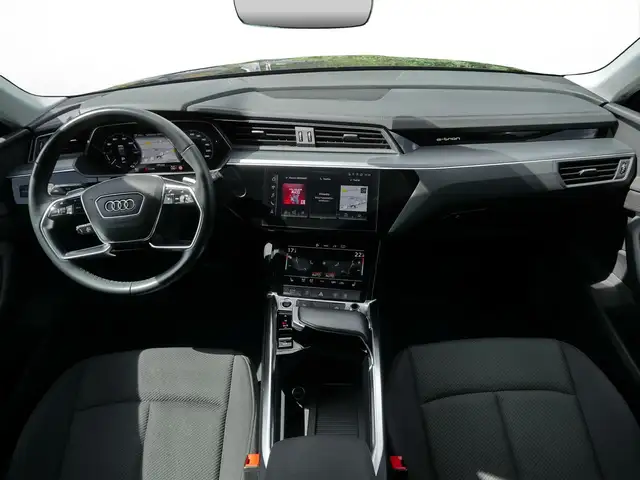 Audi Q8 E-Tron view 5