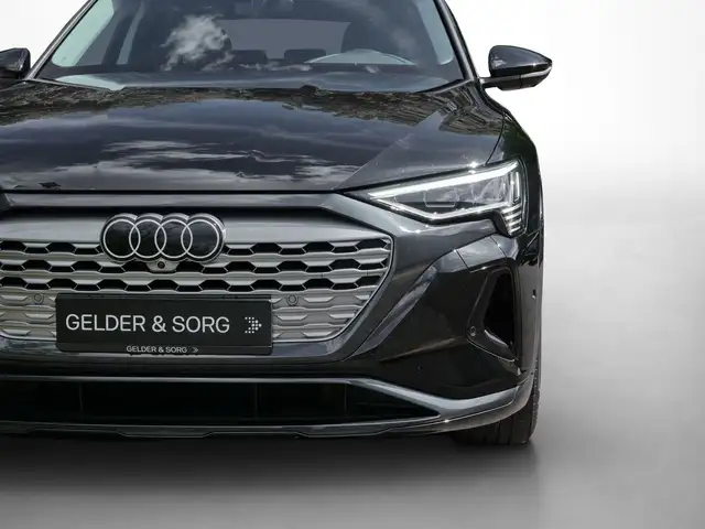 Audi Q8 E-Tron view 13