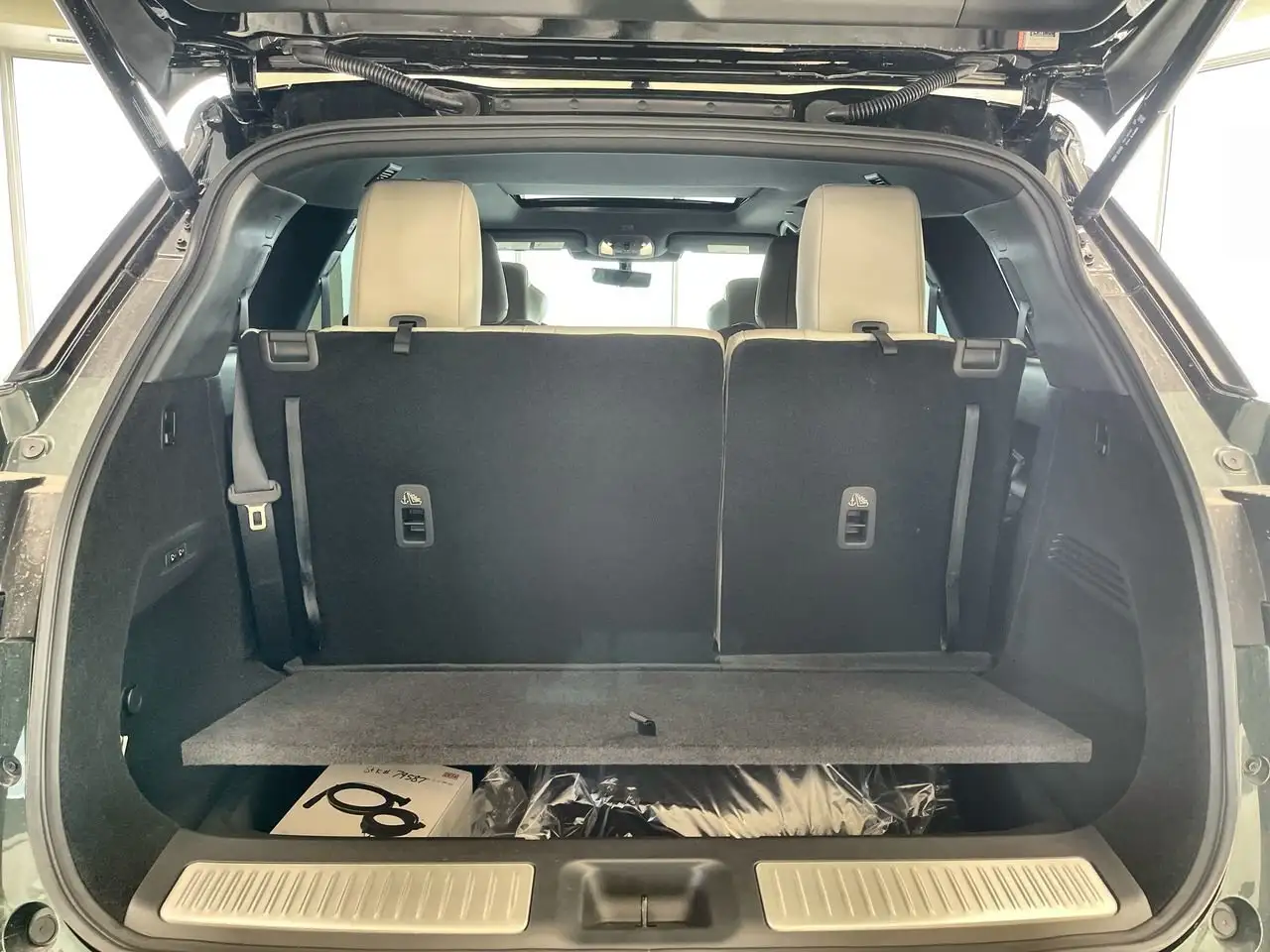 Infiniti QX60 снимка Infiniti QX60