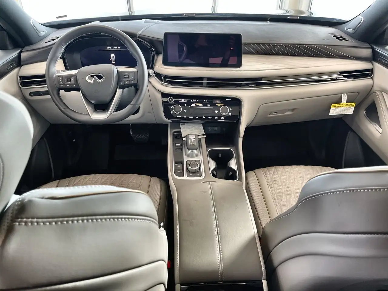 Infiniti QX60 снимка Infiniti QX60