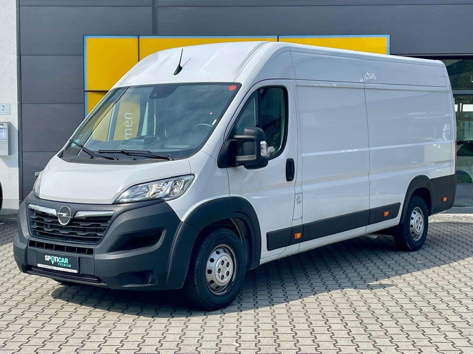 Opel Movano