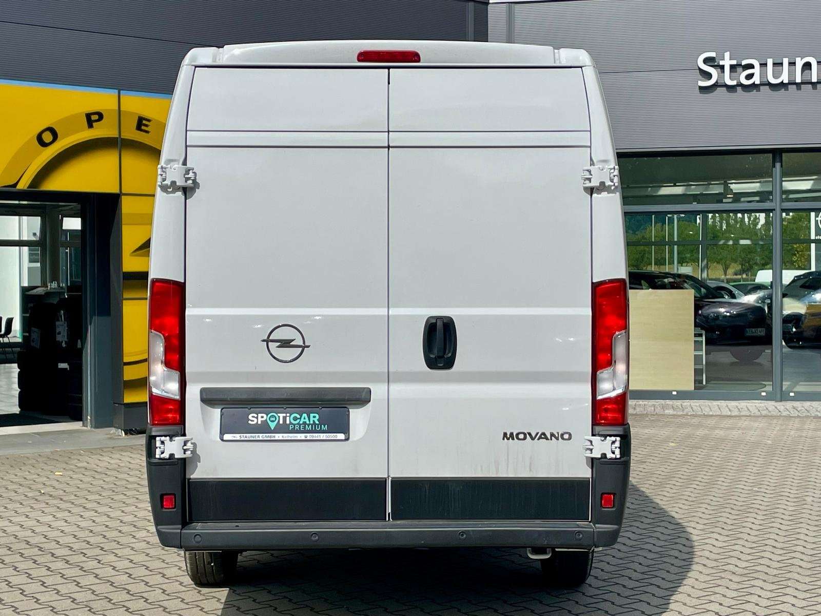 Opel Movano