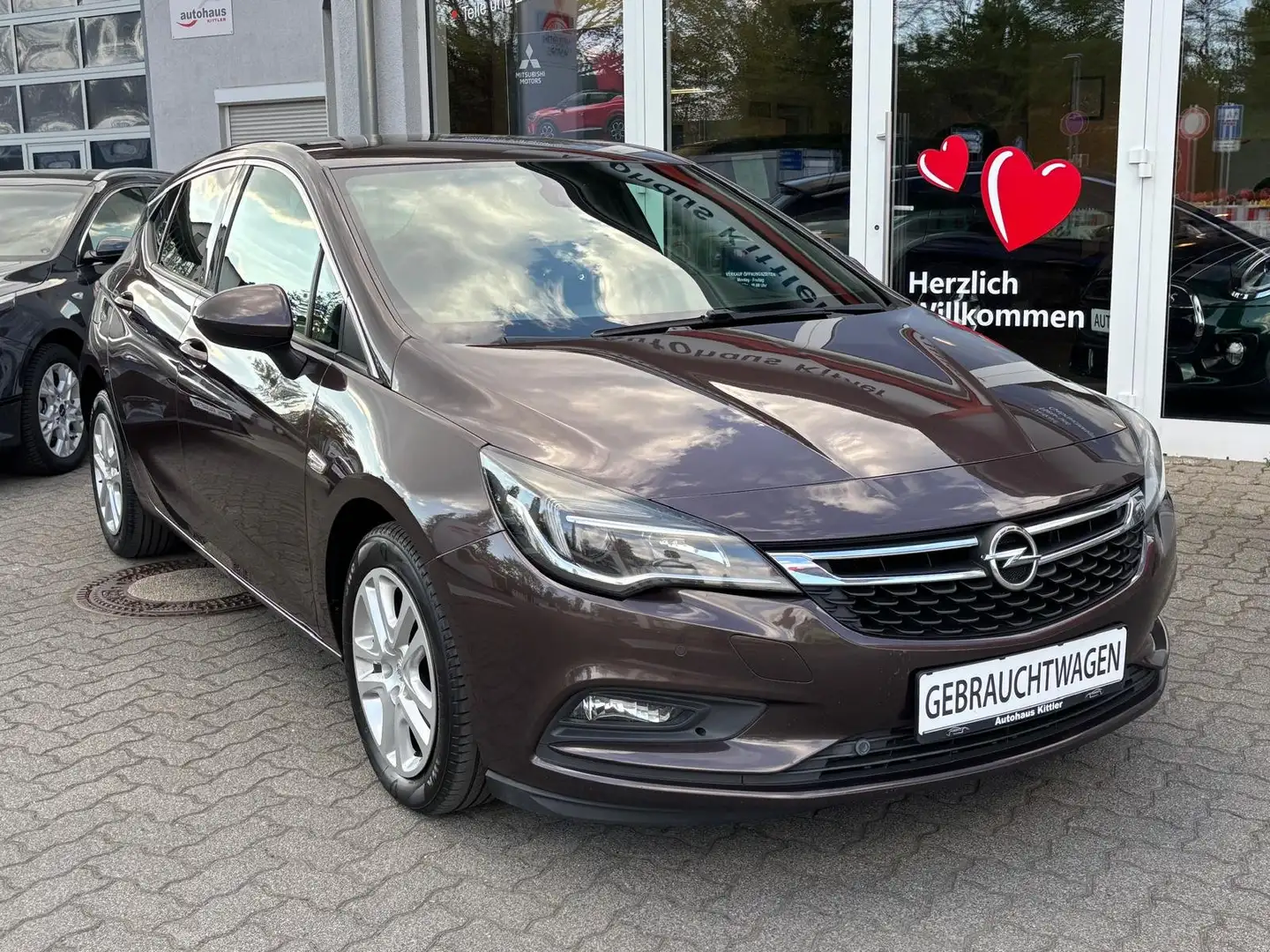 Opel Astra Dynamic " UNSER FRÜHLINGS-SCHNÄPPCHEN Braun - 2