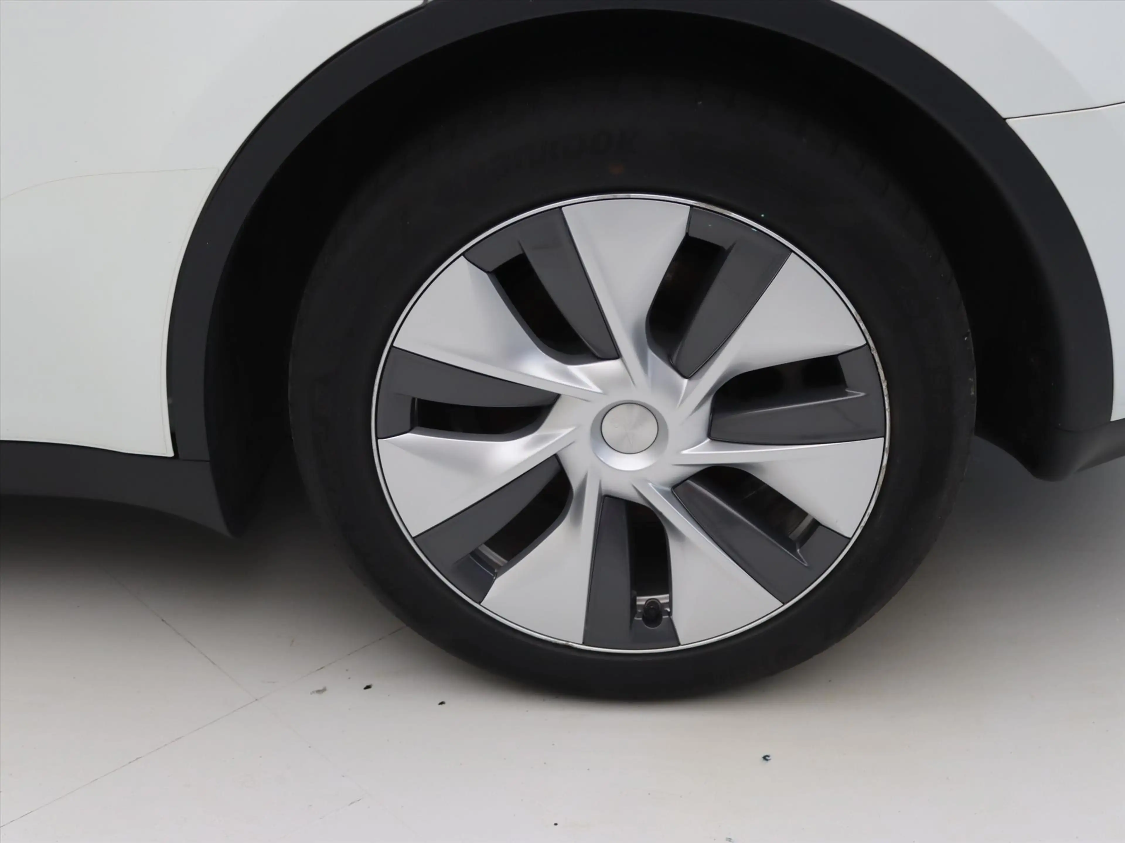 Tesla Model Y Long Range AWD 75kWh 351pk 93.4% SoH [ TREKHAAK+AM — photo 14