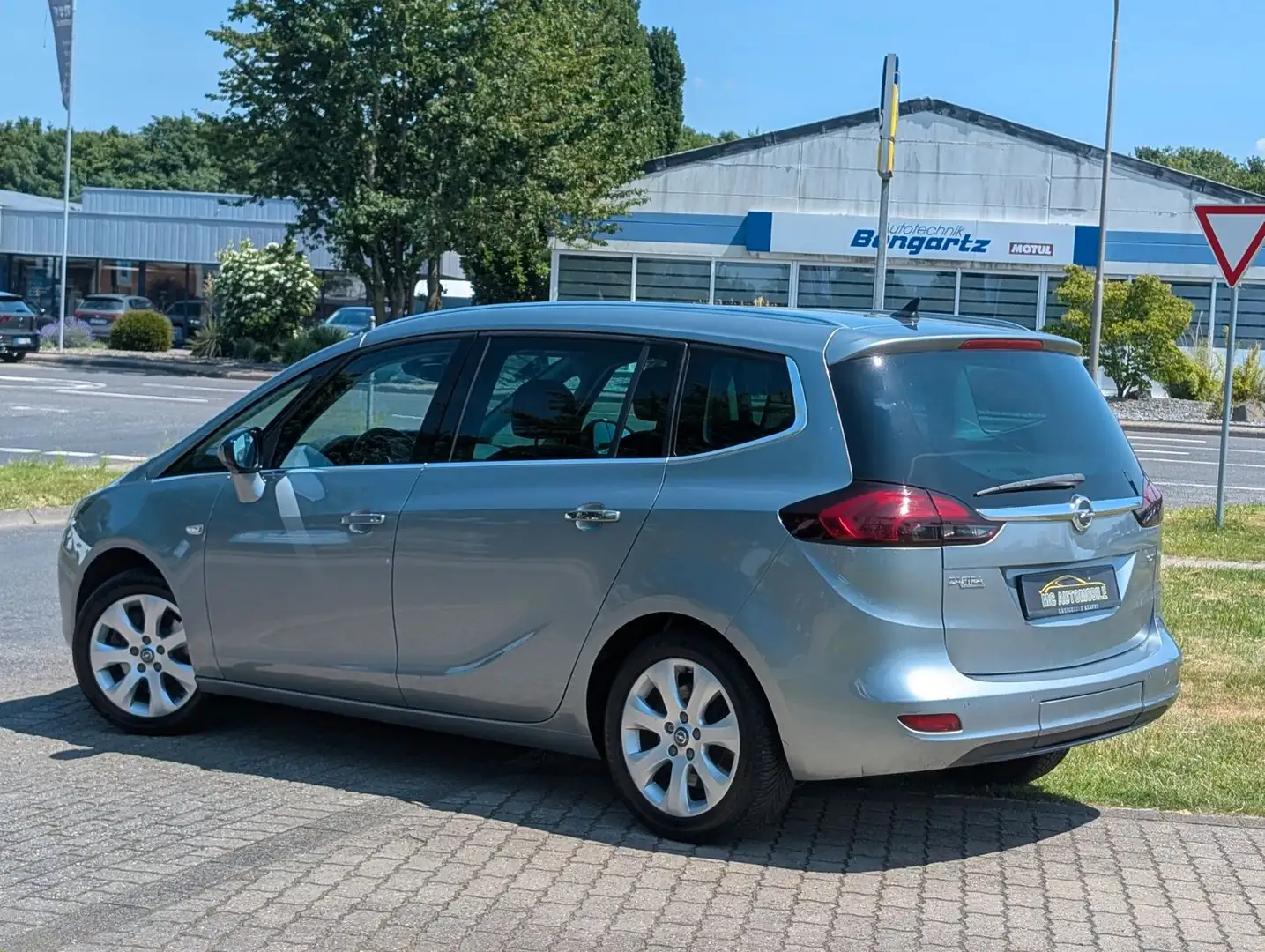 Opel Zafira C Tourer Innovation*AUTOMATIK*PDC V-H !! Silber - 2
