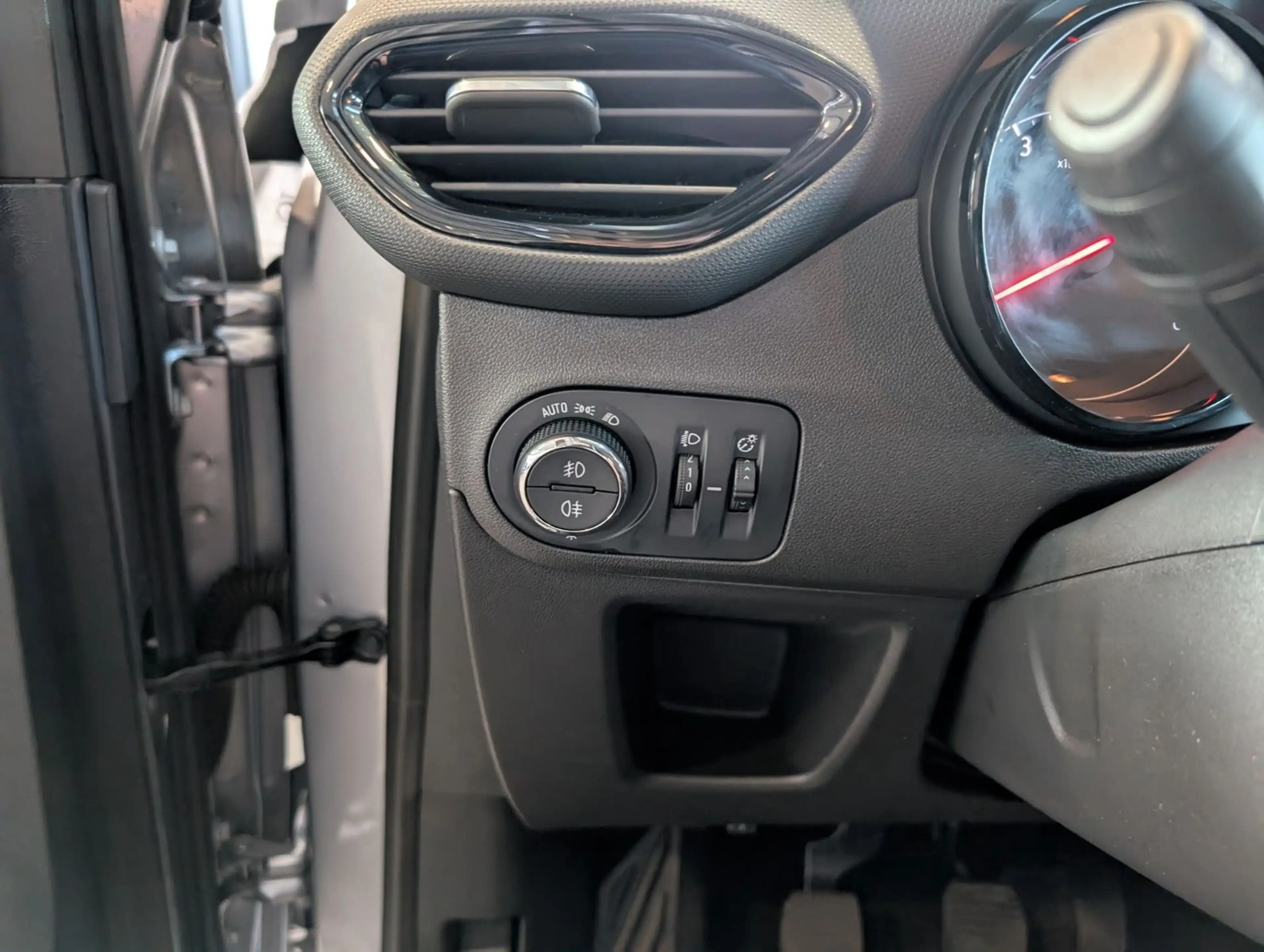 Opel Crossland X Crossland SH LH Android AHK Tempomat Alwetter — photo 9