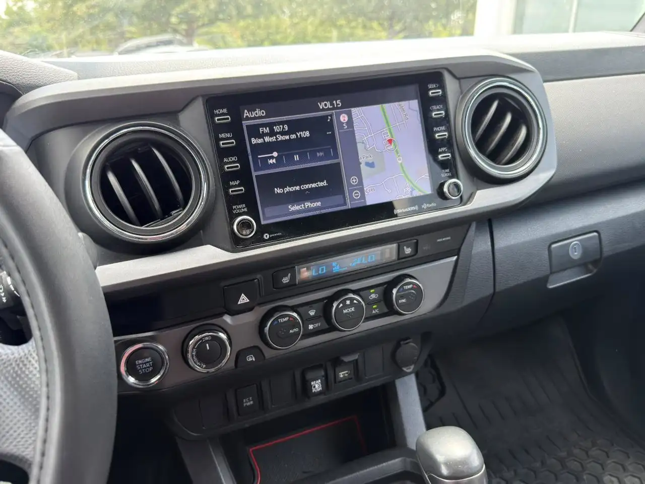 Toyota Tacoma снимка Toyota Tacoma