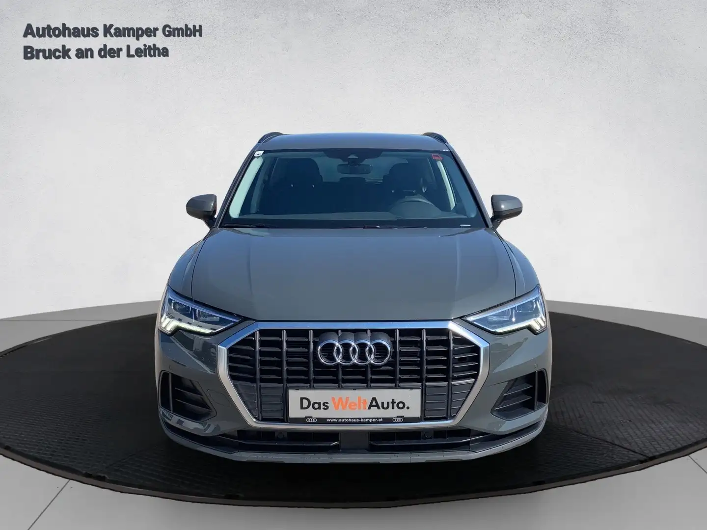 Audi Q3 35 TDI intense Grau - 2