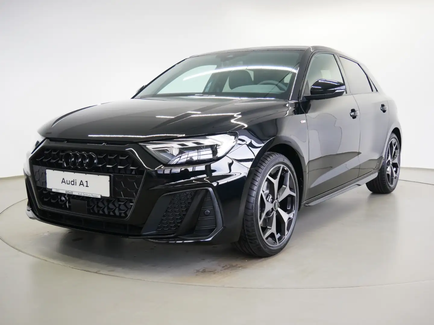 Audi A1 Sportback S line 35 TFSI 110(150)  S tronic Zwart - 2