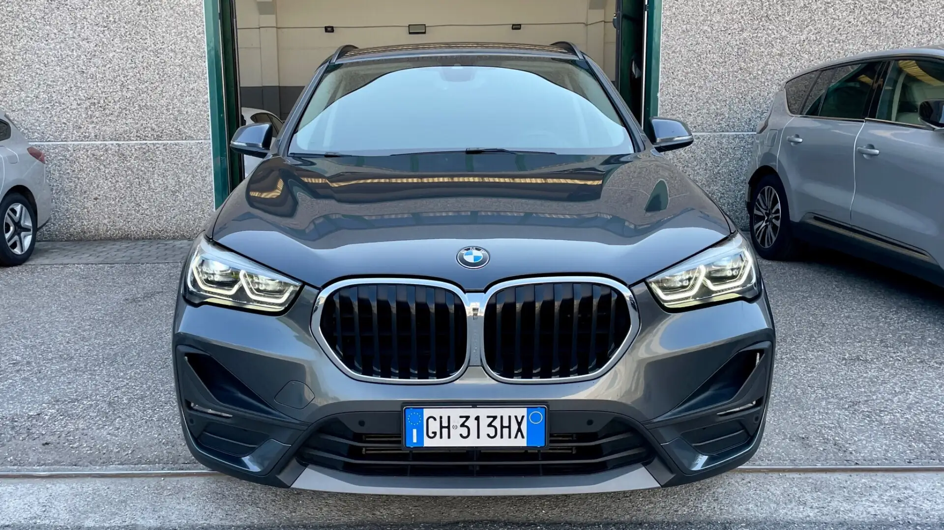 BMW X1 X1 sDrive20d Advantage LED PALETTE Gris - 2