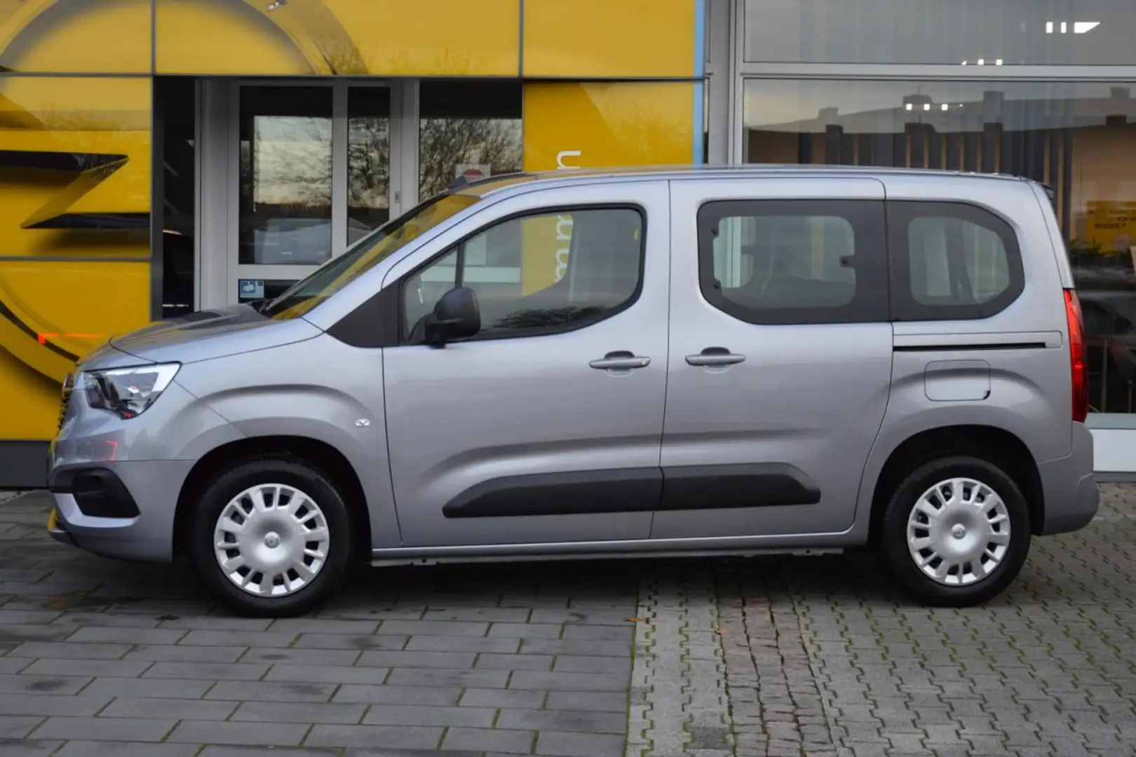 Opel Combo Edition 1.5 D/Navi Pro/PDC/DAB Silber - 2
