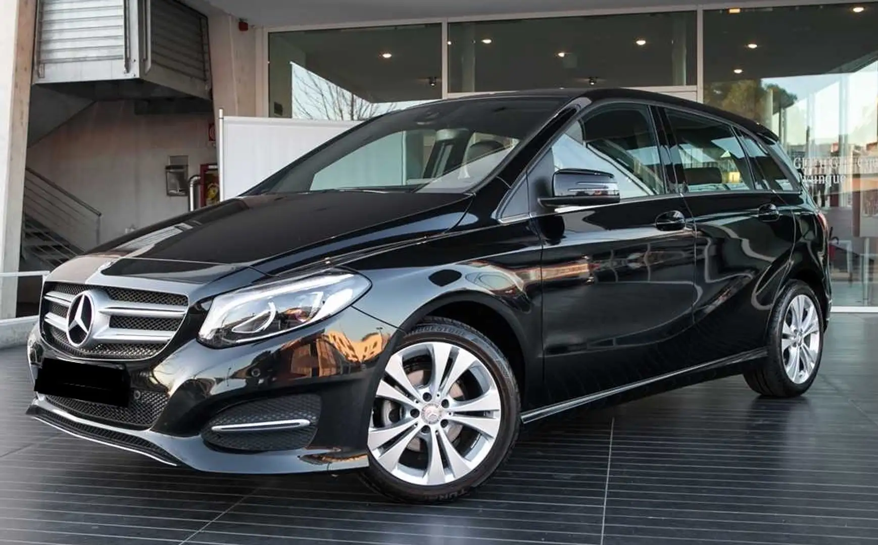 Mercedes-Benz B 180 B 180 d (cdi) Sport auto Nero - 1
