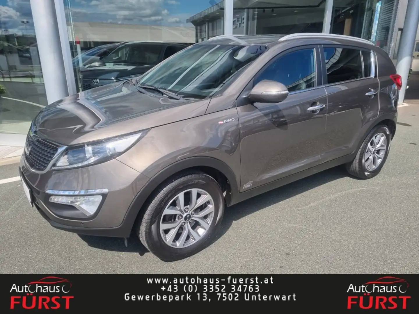 Kia Sportage Fifa Brazuca 2,0 CRDI AWD Grijs - 1