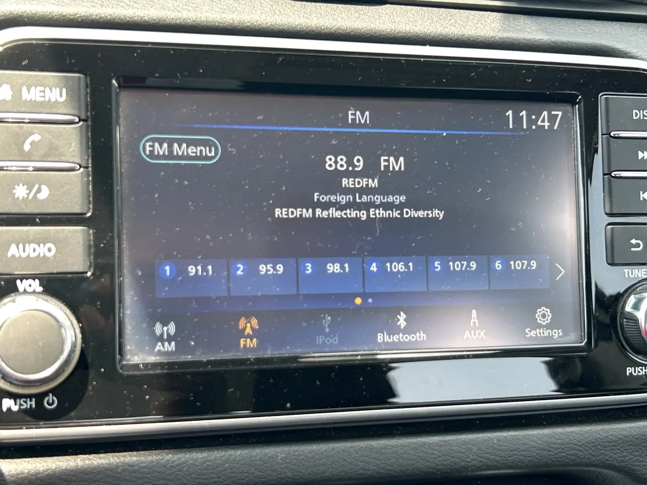 Nissan Versa снимка Nissan Versa