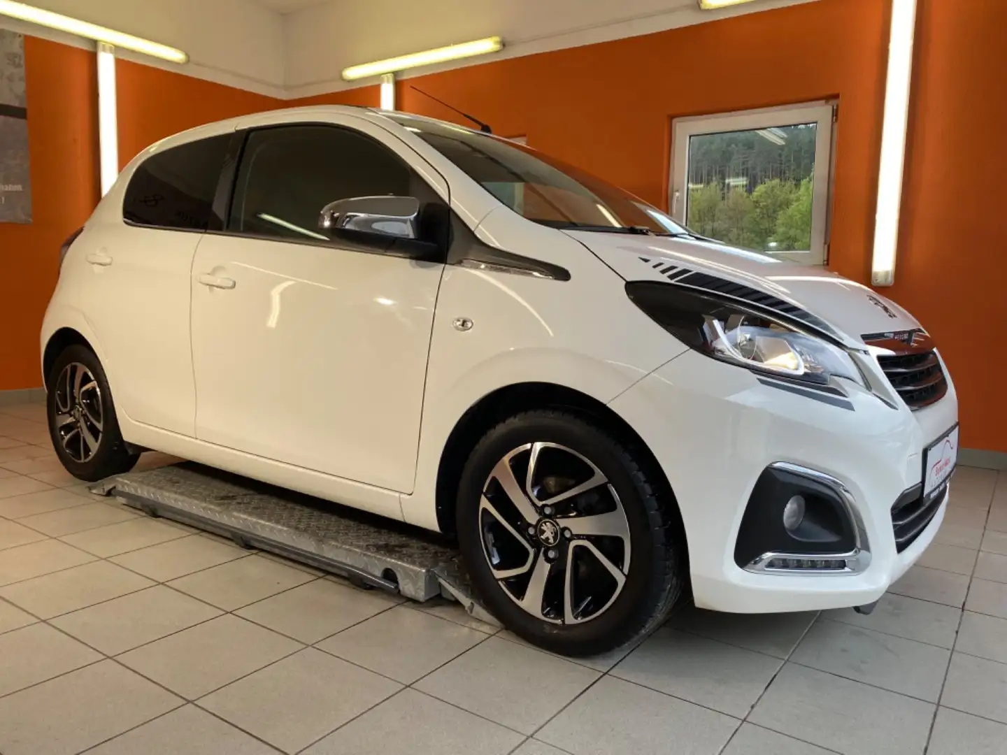 Peugeot 108 TOP Collection *MirrorLink*Faltdach*LED* Blanc - 2