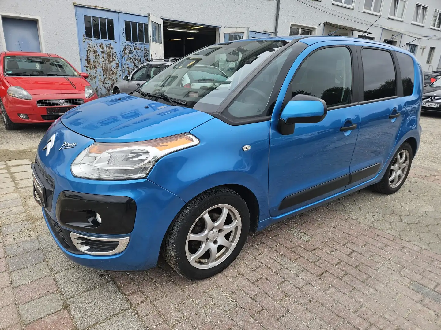 Citroen C3 Picasso Tendance Blau - 2