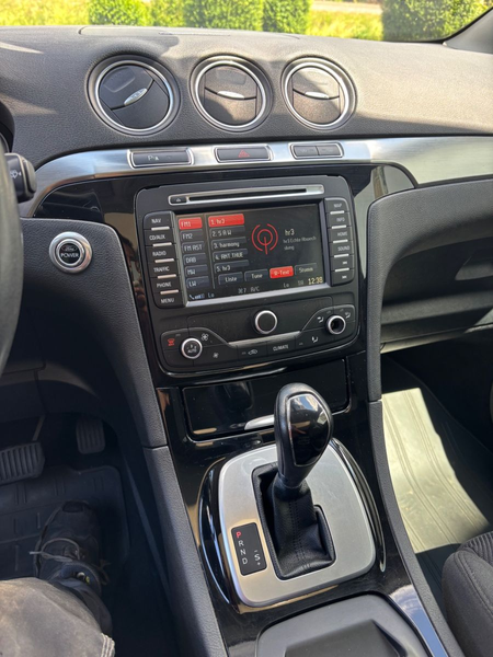 Ford S-Max 2.2 TDCI Titanium — photo 11
