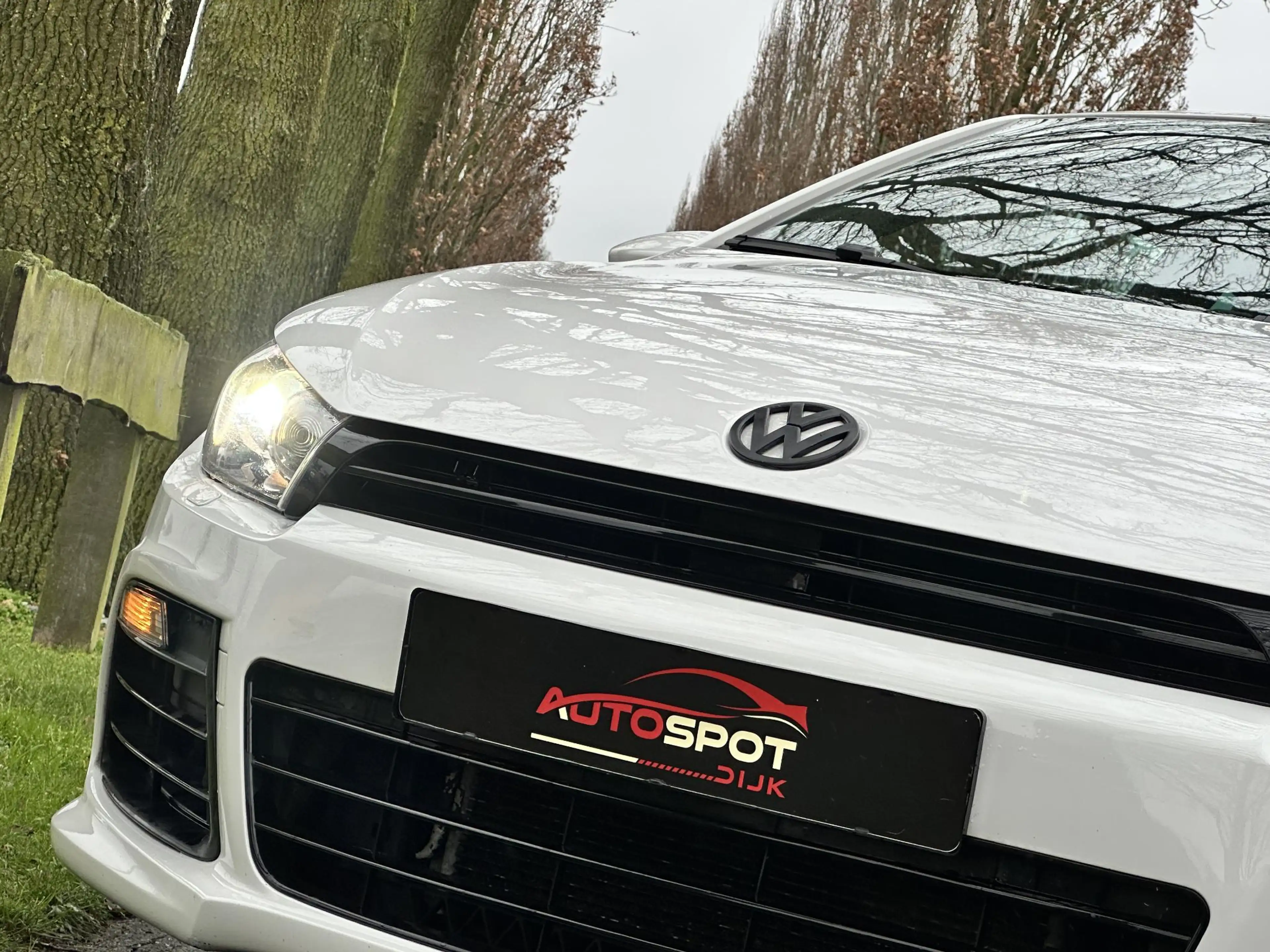 Volkswagen Scirocco 2.0 TSI — photo 2