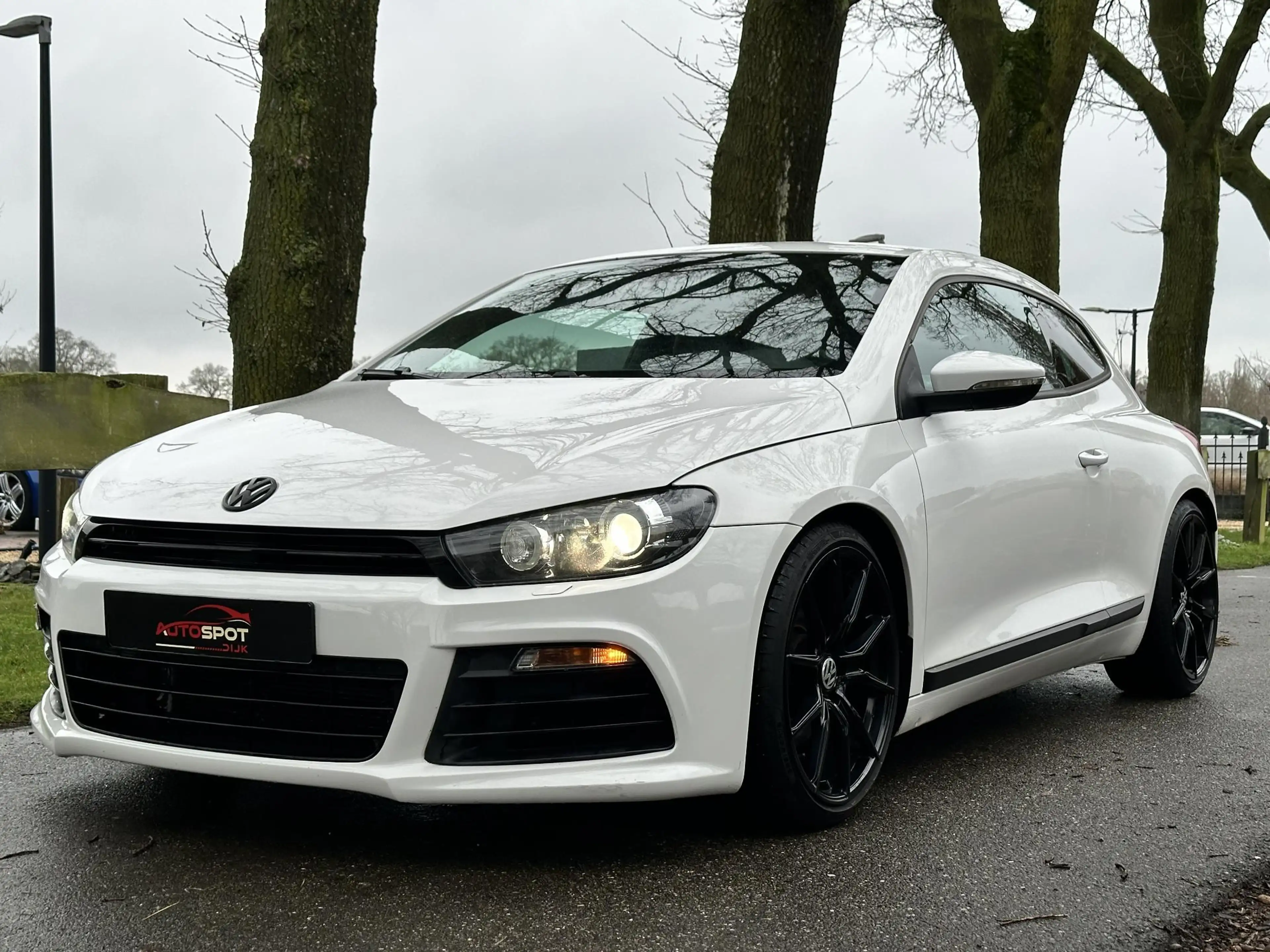 Volkswagen Scirocco 2.0 TSI — photo 7