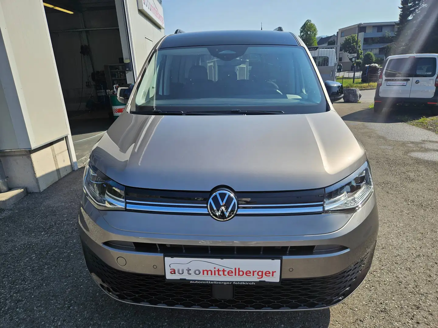 Volkswagen Caddy Edition eHybrid "Alcantara, App-Connect" Beige - 2
