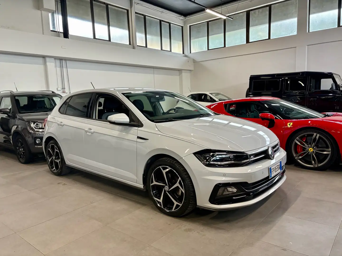 Volkswagen Polo 1.6 tdi Highline 95cv dsg R-Line Bianco - 2