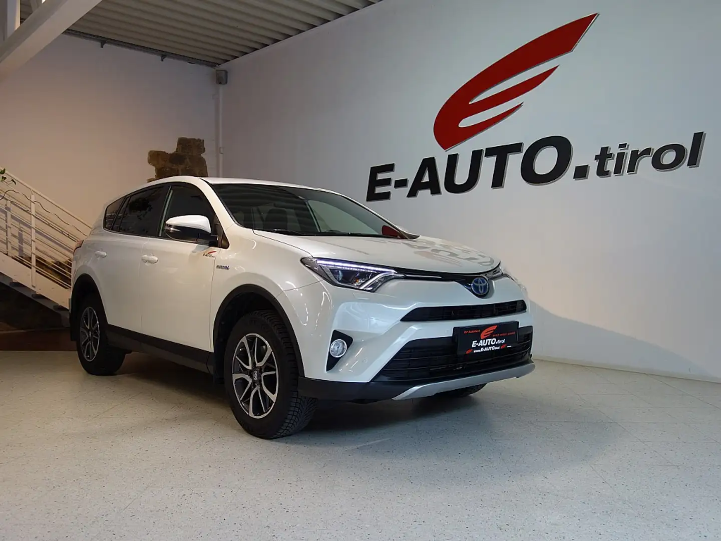 Toyota RAV 4 2,5 4WD Aut.*HYBRID *197PS *ERSTBESITZ *AHV *GA... Weiß - 1