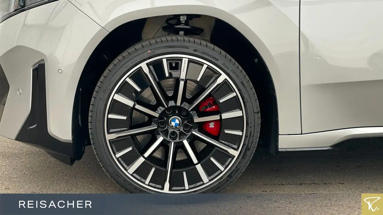 BMW iX3 2026