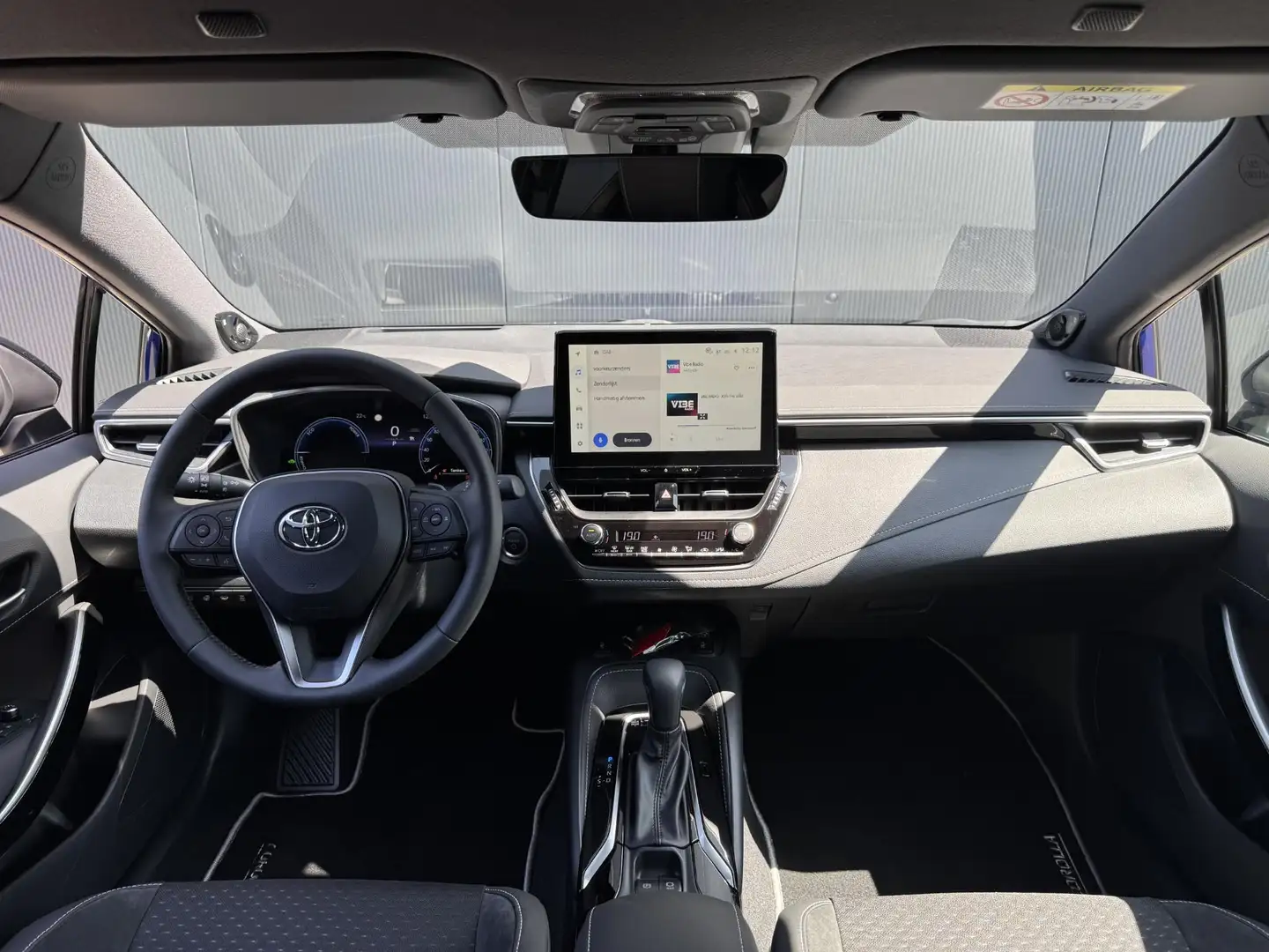 Toyota Corolla Hybrid 180 Executive | Nieuw op voorraad | PDC V+A Blauw - 2