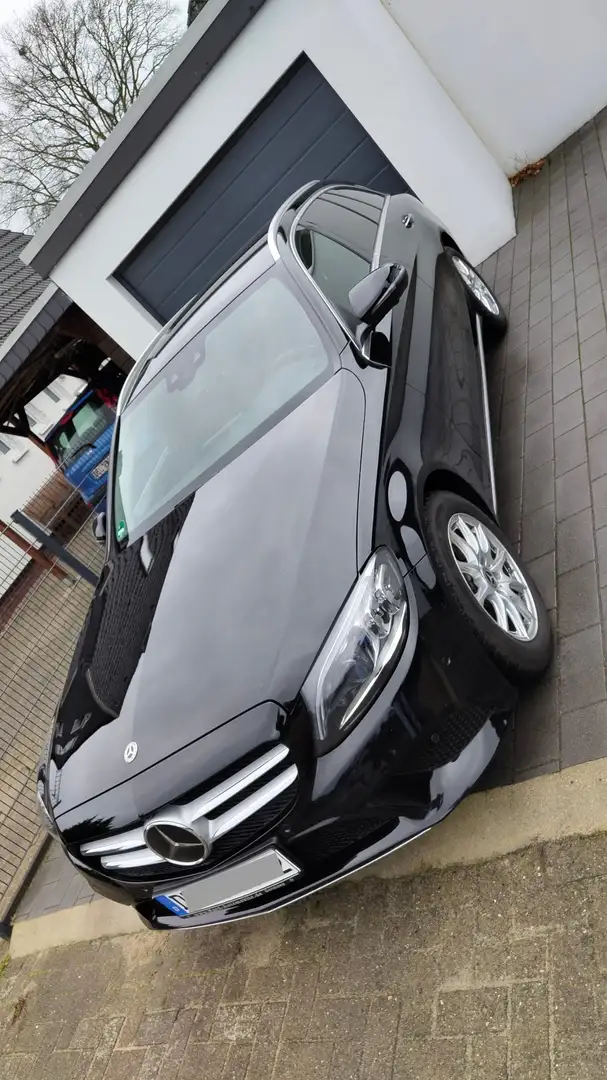 Mercedes-Benz C 220 d T 9G-TRONIC Avantgarde Schwarz - 2