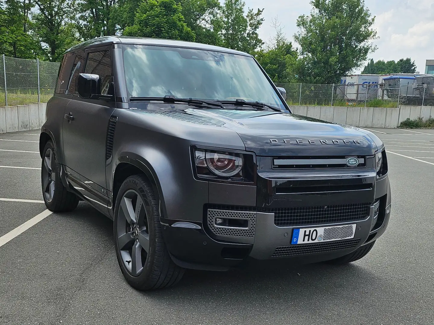 Land Rover Defender 90 P525 V8 Carpathian (NP 149 TEUR) siva - 2