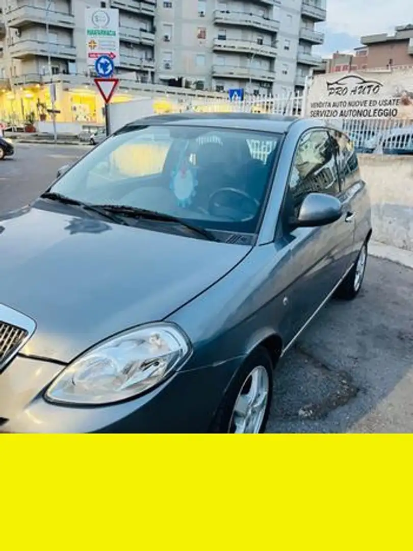 Lancia Ypsilon - 2