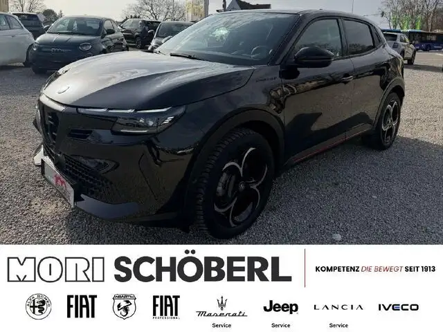 Alfa Romeo Junior Ibrida 1.2 VGT 48V-Hybrid 100 kW Speciale