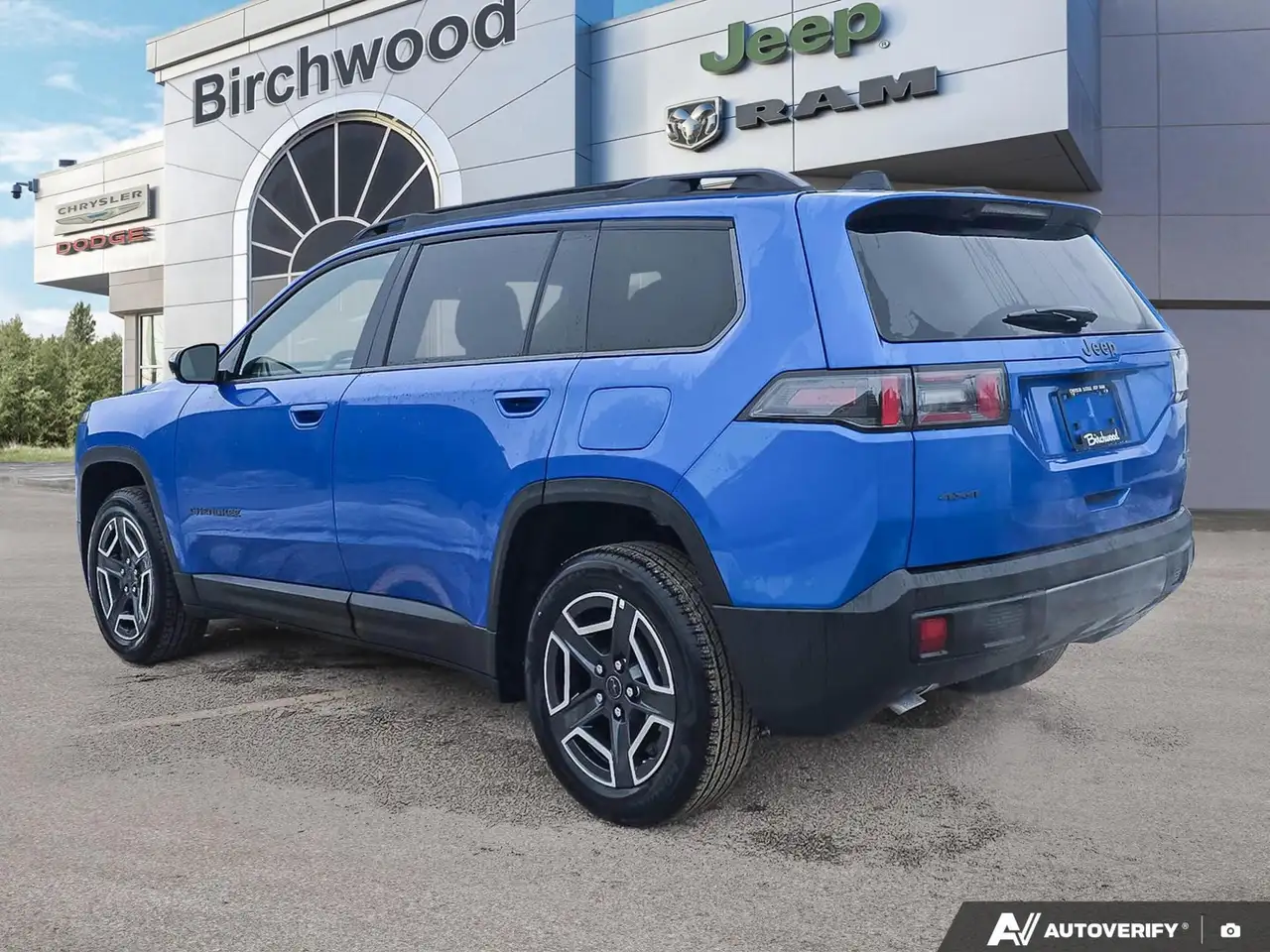 Jeep Cherokee снимка Jeep Cherokee