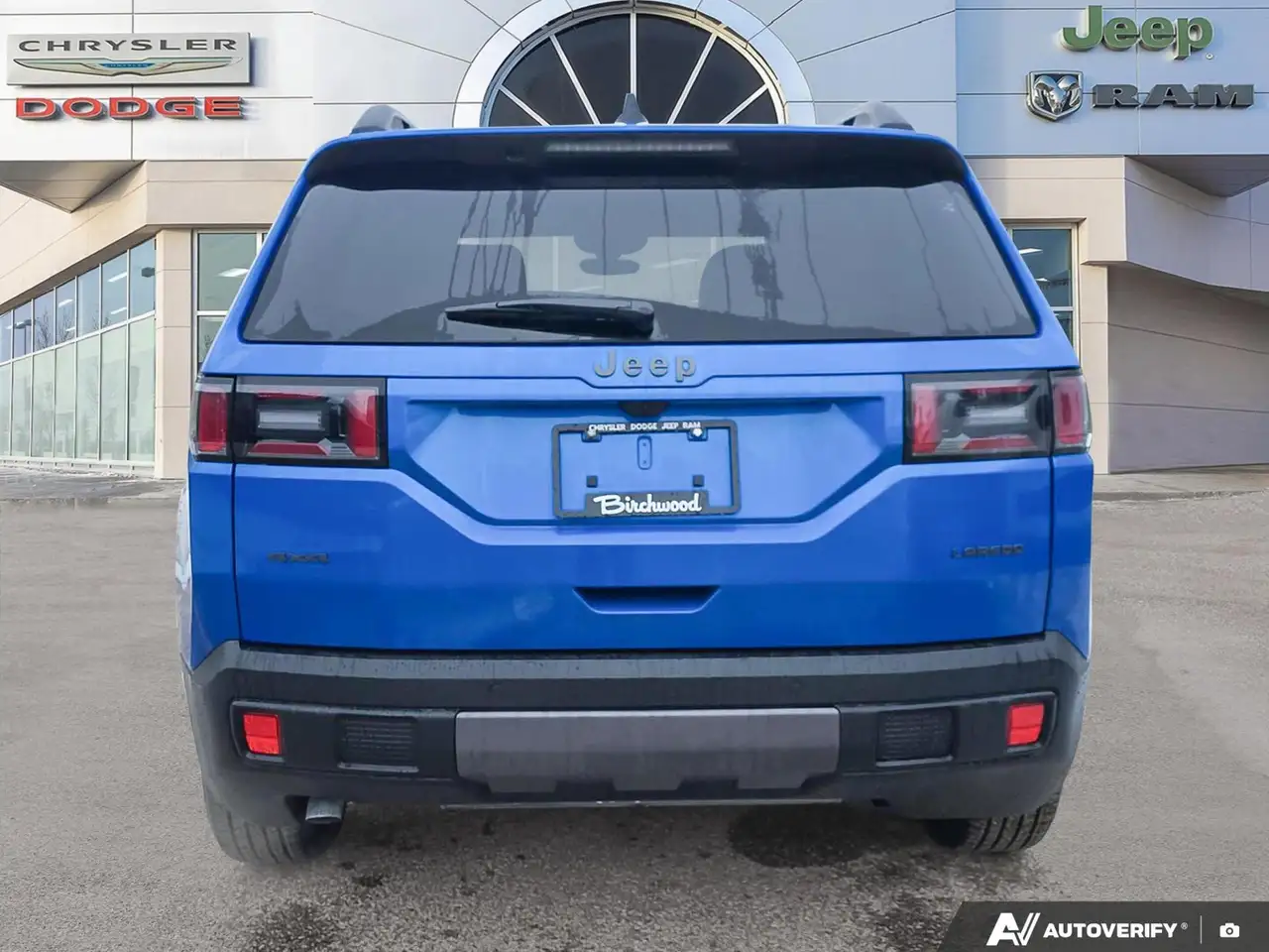 Jeep Cherokee снимка Jeep Cherokee