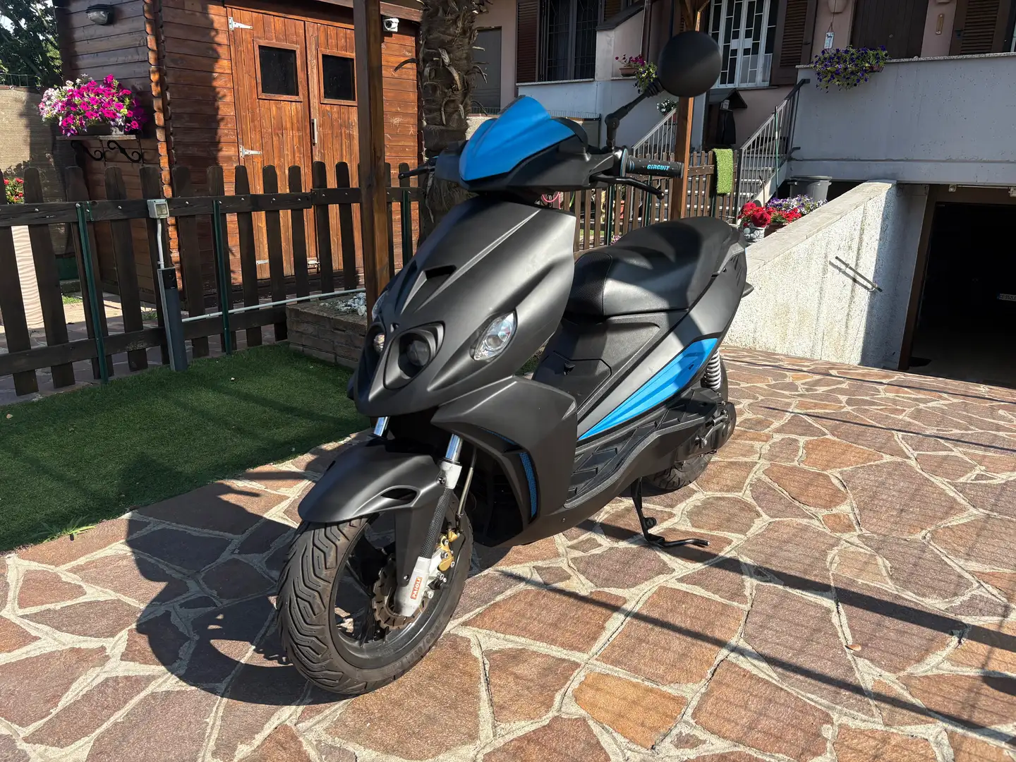 Malaguti Phantom F-12R LC Nero - 1