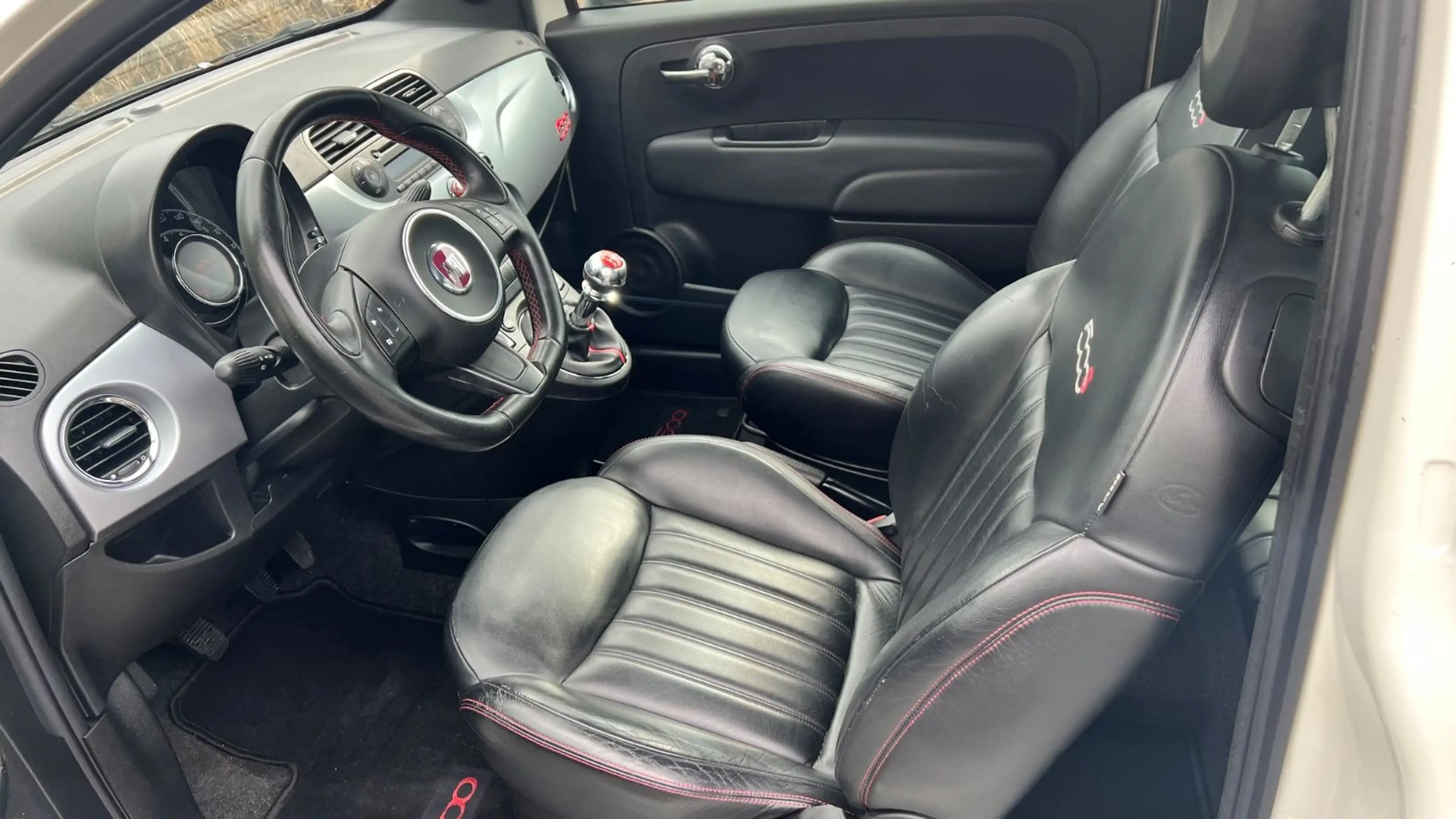 Fiat 500 /Leder/SHZ/PDC/1.Hand — photo 9