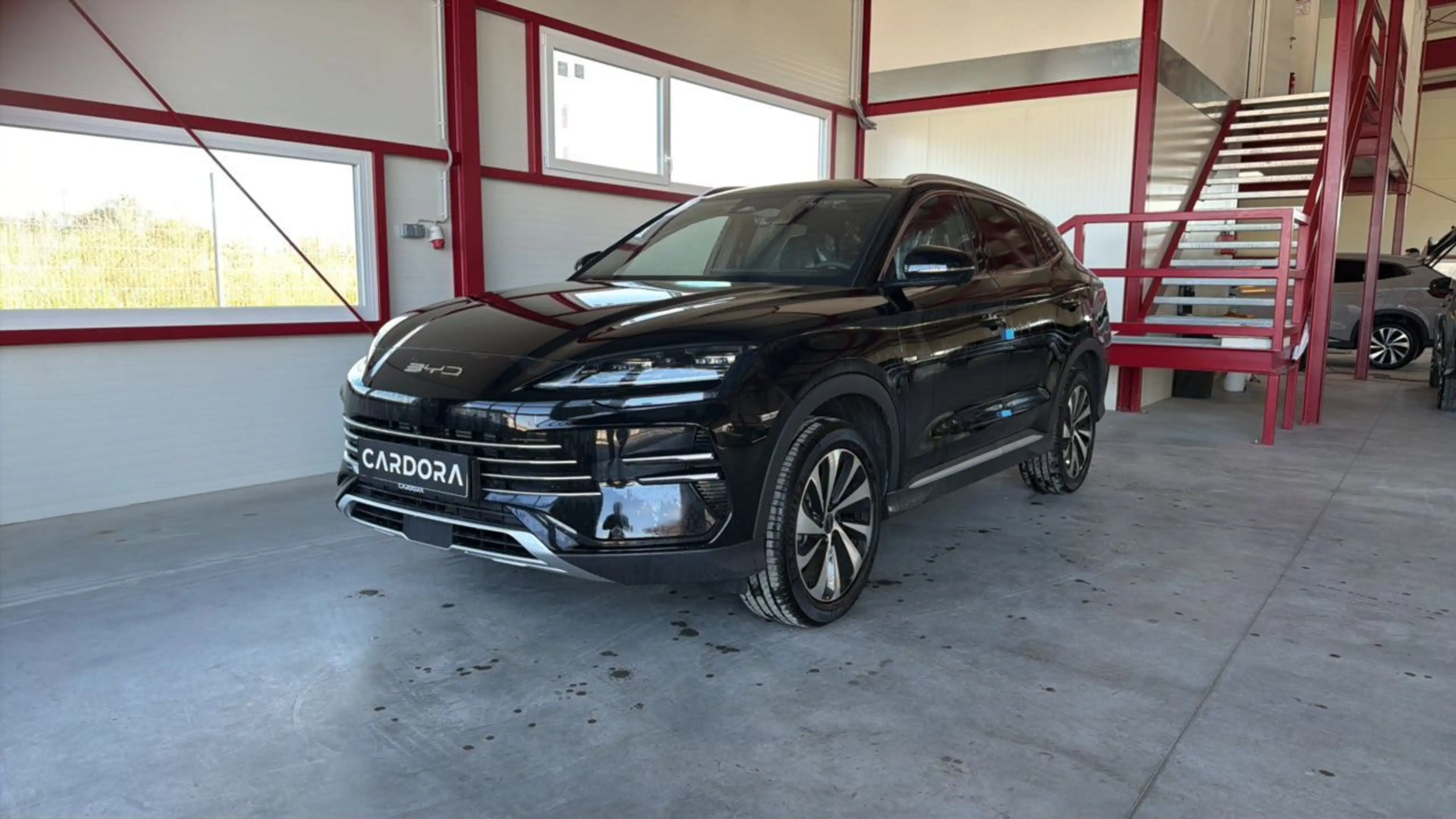 BYD Seal U DM-i Design AWD LED*LEDER*HEAD-UP*SKY*ASSIST*360- — photo 2