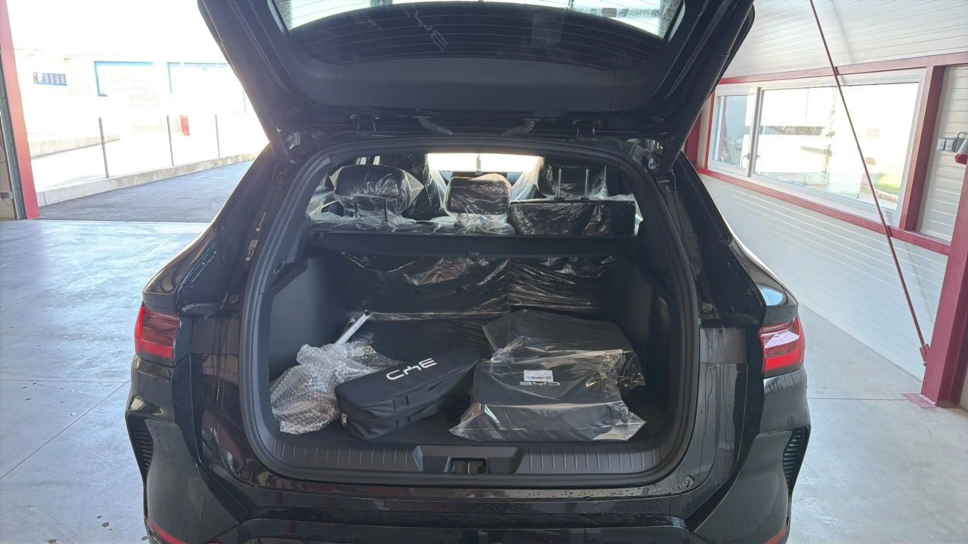 BYD Seal U DM-i Design AWD LED*LEDER*HEAD-UP*SKY*ASSIST*360- — photo 9