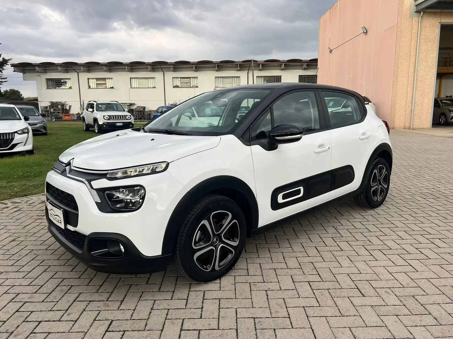 Citroen C3 C3 1.2 puretech Shine s Bianco - 1