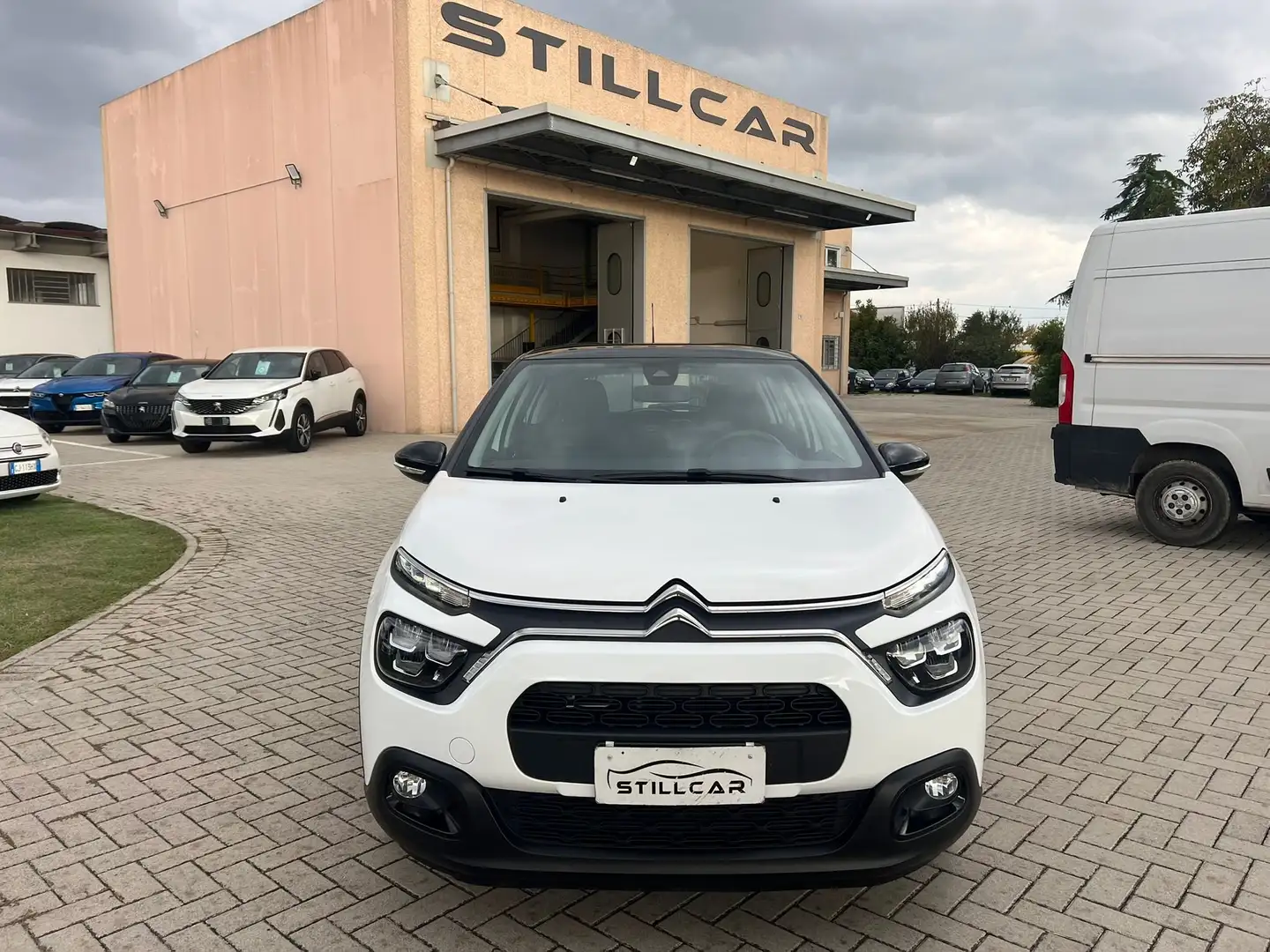 Citroen C3 C3 1.2 puretech Shine s Bianco - 2
