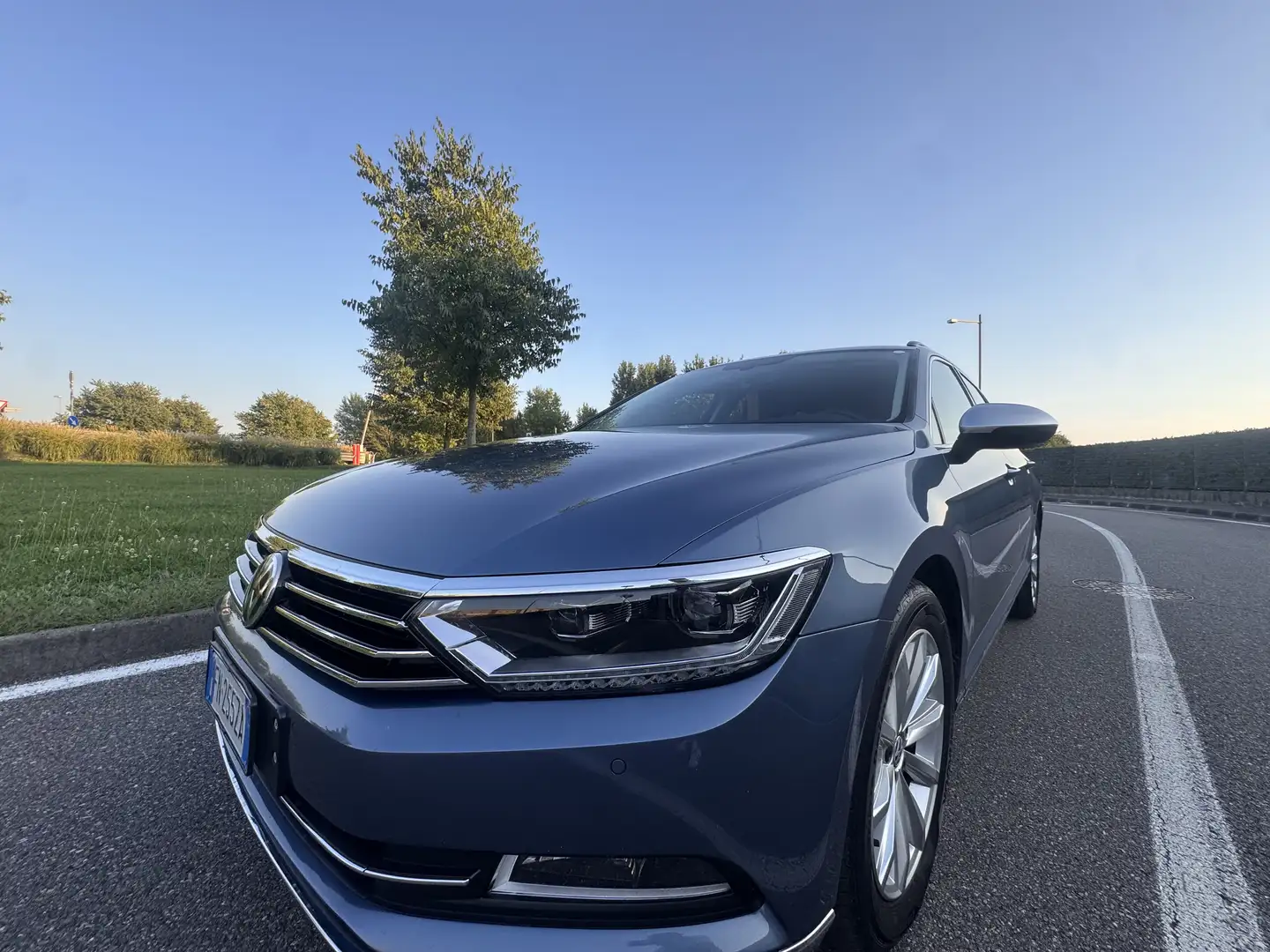 Volkswagen Passat Variant 2.0 tdi Business 150cv dsg 7m - 1