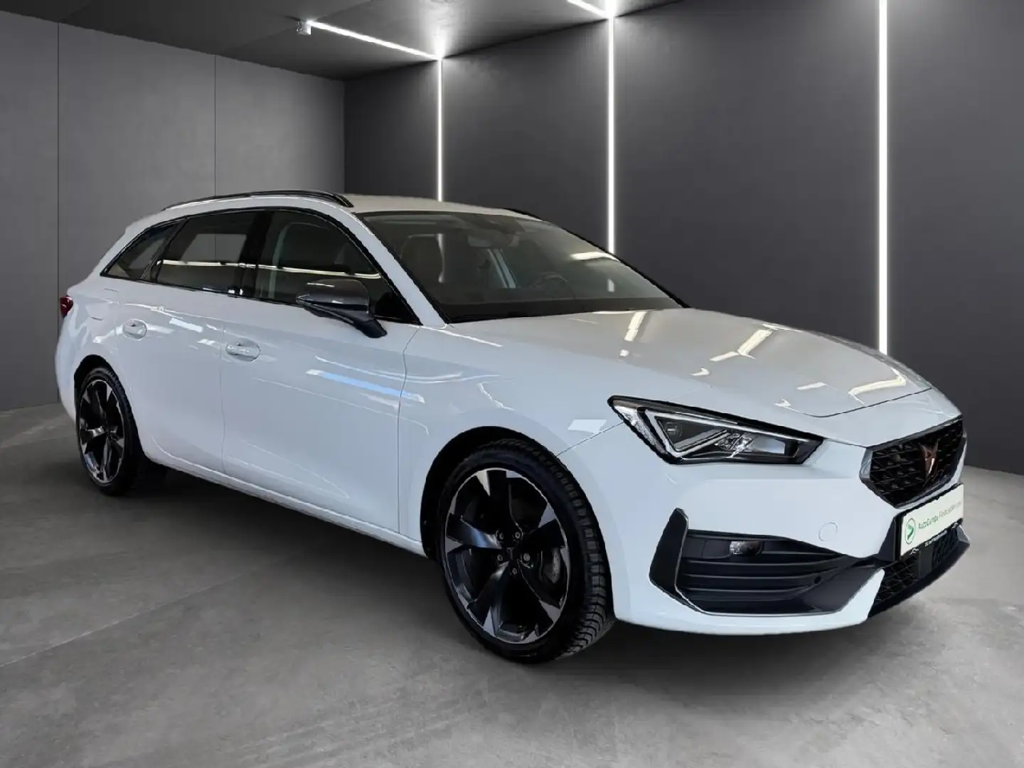 CUPRA Leon ST 1.5 eTSI, OPF DSG - Paket XL, Navi, Wi.Paket Blanco - 2