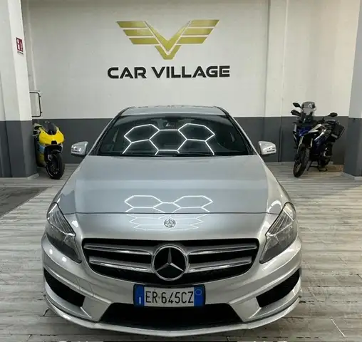 Mercedes-Benz A 180 A 200 Premium amg