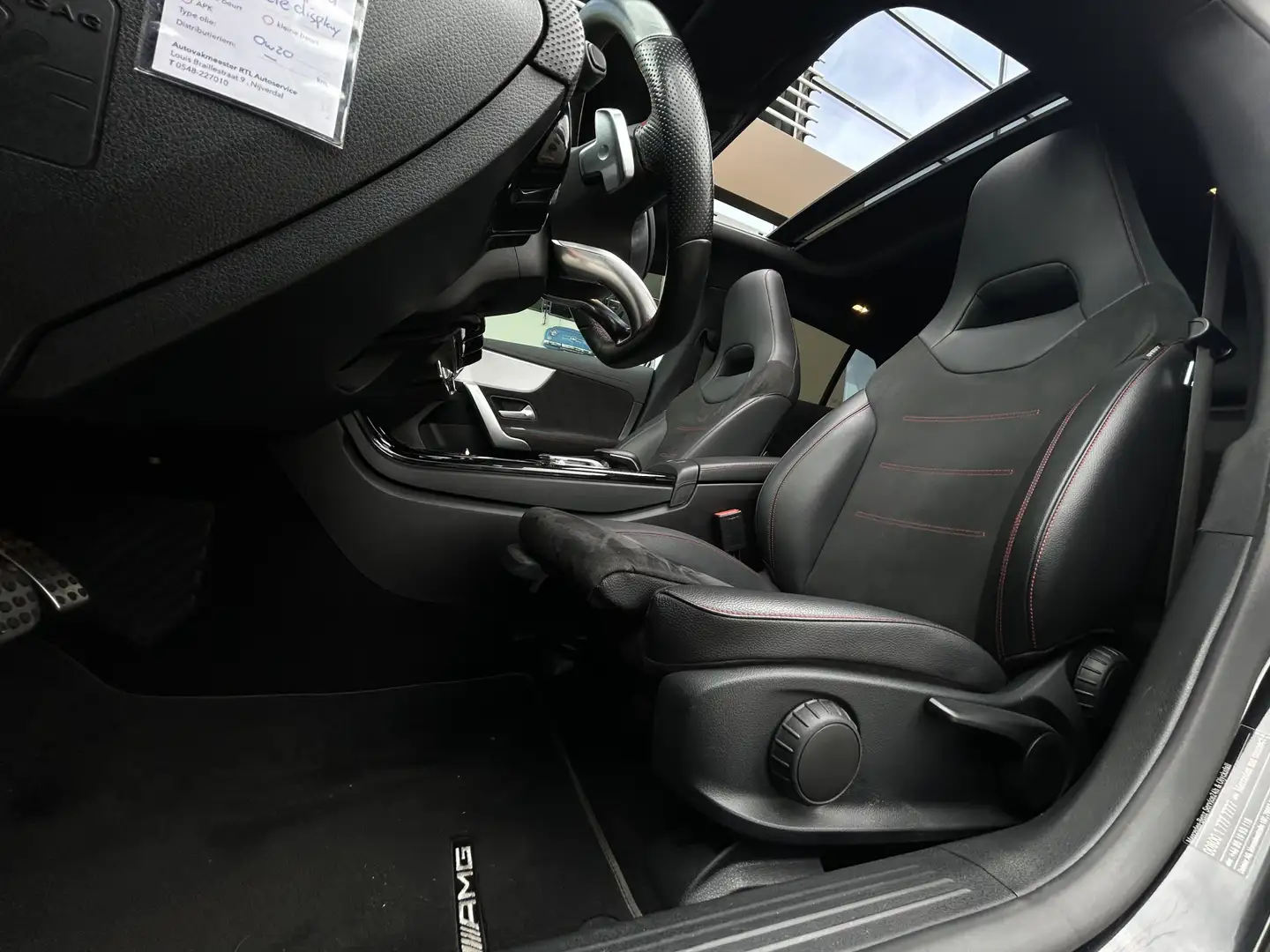 Mercedes-Benz CLA 220 Shooting Brake 191pk | AMG-Line | Schuif-kanteldak Zwart - 2