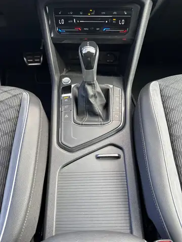Volkswagen Tiguan view 15