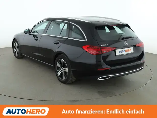 Mercedes-Benz C-Class view 4