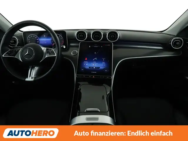 Mercedes-Benz C-Class view 12